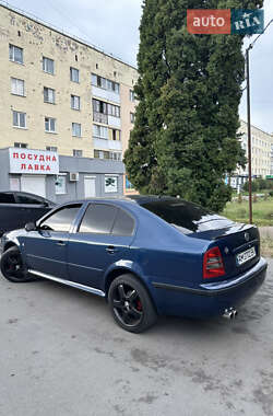 Лифтбек Skoda Octavia 2001 в 