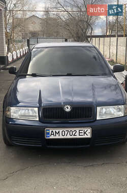 Лифтбек Skoda Octavia 2001 в 