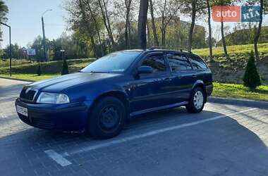 Универсал Skoda Octavia 2001 в 