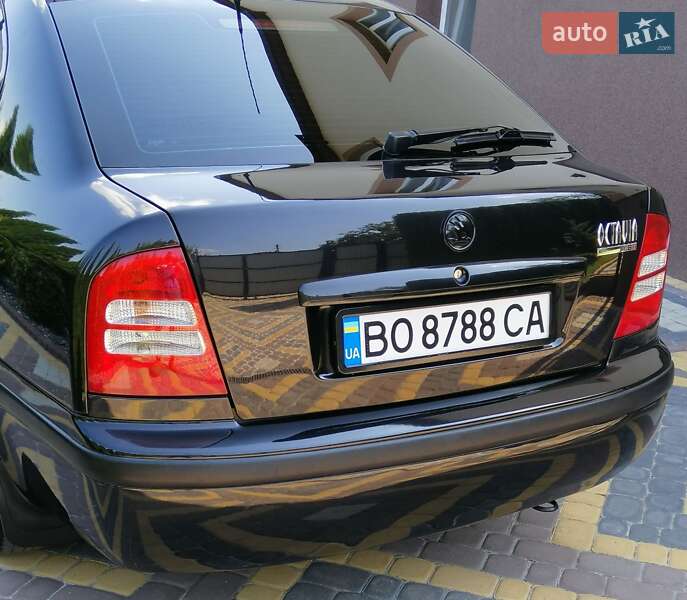 Лифтбек Skoda Octavia 2002 в Тернополе