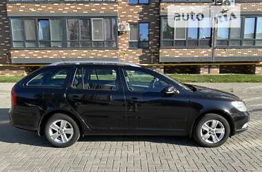 Універсал Skoda Octavia 2010 в Житомирі