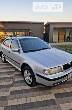 Лифтбек Skoda Octavia 1999 в Львове