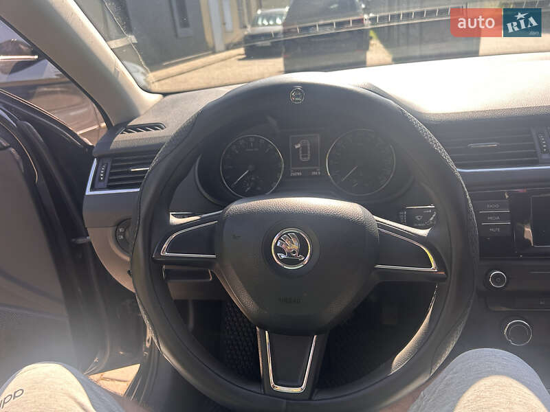 Универсал Skoda Octavia 2015 в Львове