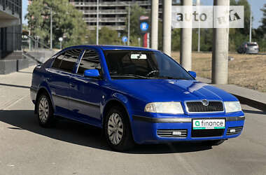 Лифтбек Skoda Octavia 2001 в Киеве