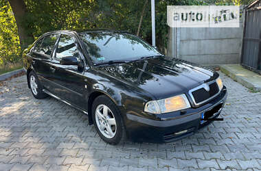 Ліфтбек Skoda Octavia 2002 в Львові