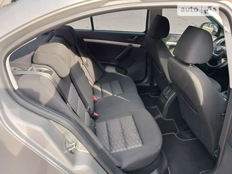 Ліфтбек Skoda Octavia 2011 в Ставищі