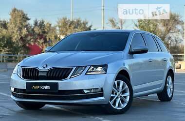 Универсал Skoda Octavia 2019 в Киеве