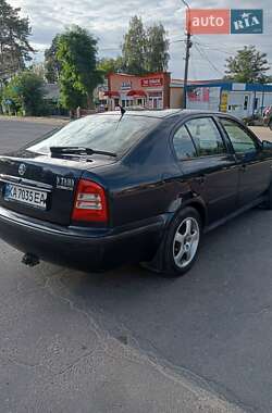 Лифтбек Skoda Octavia 2002 в Иршанске