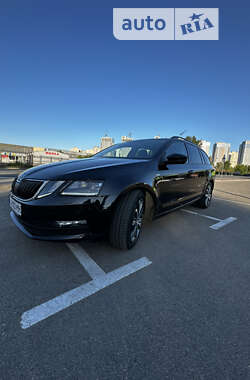 Универсал Skoda Octavia 2019 в Киеве