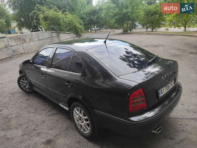 Лифтбек Skoda Octavia 2008 в 