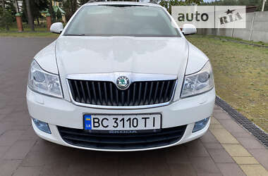 Универсал Skoda Octavia 2012 в Новояворовске