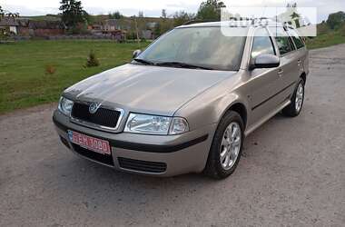 Універсал Skoda Octavia 2010 в Луцьку