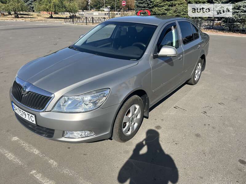 Ліфтбек Skoda Octavia 2010 в Лозовій