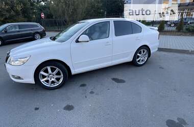 Лифтбек Skoda Octavia 2010 в Луцке