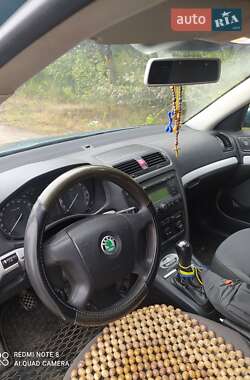 Универсал Skoda Octavia 2005 в Заречном