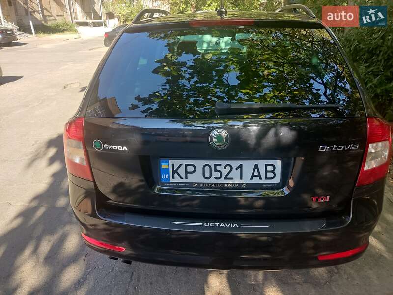 Универсал Skoda Octavia 2010 в Запорожье