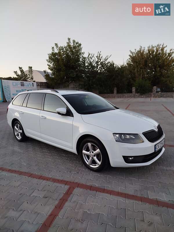 Универсал Skoda Octavia 2016 в Умани