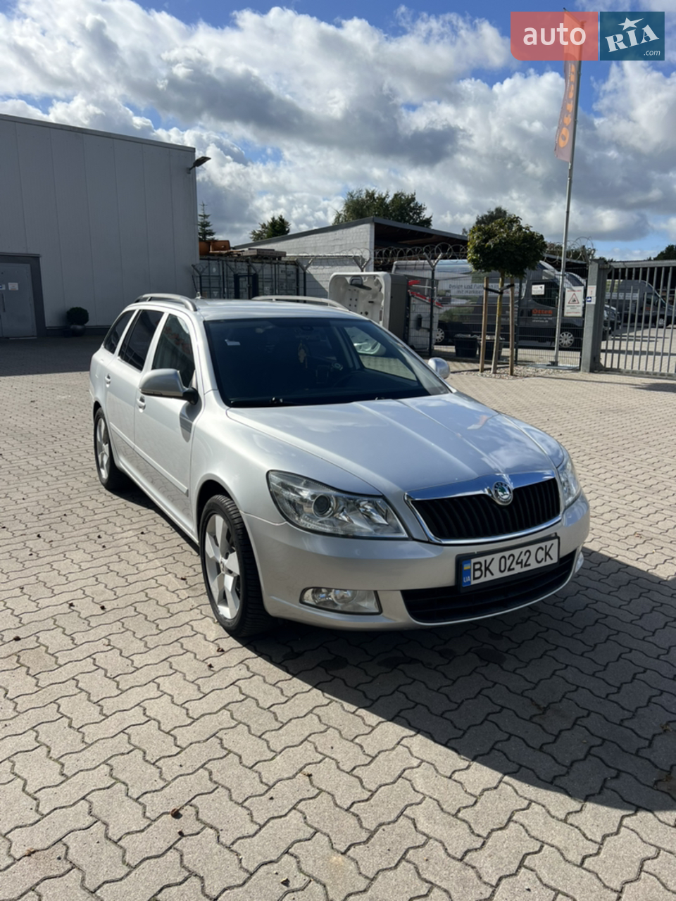 2010 Skoda Octavia - мініатюра 27