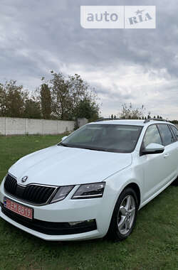 Универсал Skoda Octavia 2017 в Ровно