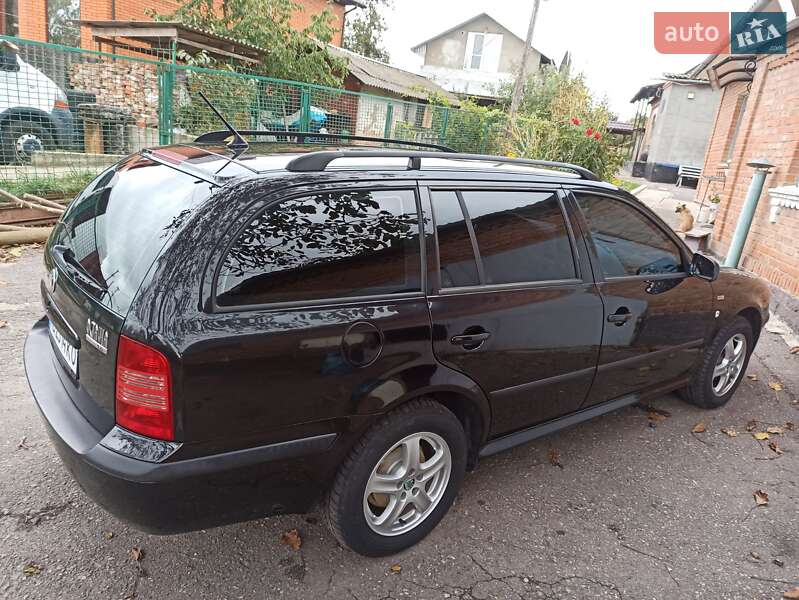 Универсал Skoda Octavia 2003 в Виннице