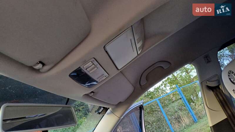 Лифтбек Skoda Octavia 2012 в Братском