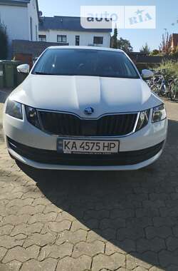 Лифтбек Skoda Octavia 2019 в Киеве