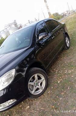 Ліфтбек Skoda Octavia 2010 в Помічній