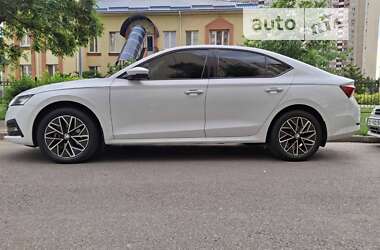 Лифтбек Skoda Octavia 2020 в Киеве