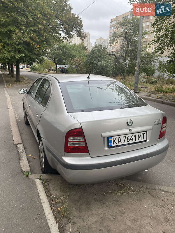 Лифтбек Skoda Octavia 2001 в Киеве