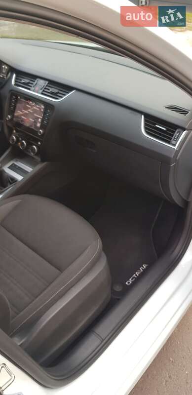 Универсал Skoda Octavia 2018 в Ровно