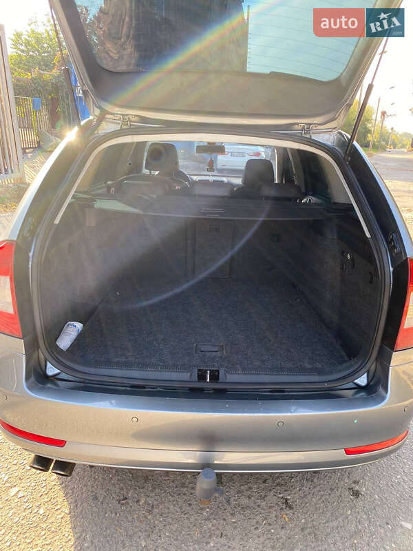 Універсал Skoda Octavia 2012 в Харкові