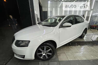 Лифтбек Skoda Octavia 2016 в Львове