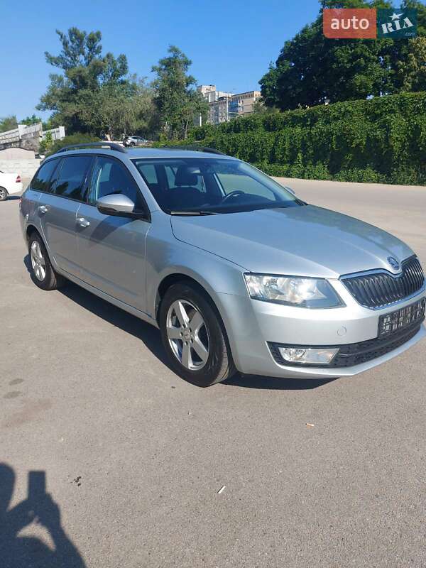 Універсал Skoda Octavia 2013 в Дніпрі