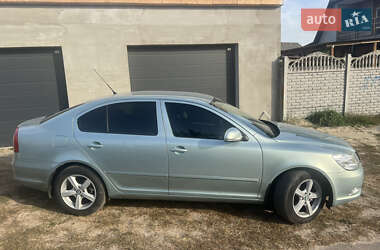 Лифтбек Skoda Octavia 2010 в 