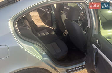 Лифтбек Skoda Octavia 2010 в 
