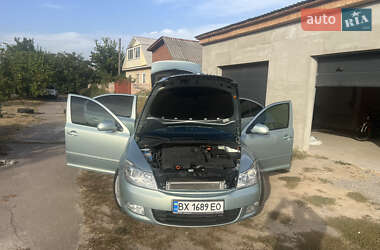 Лифтбек Skoda Octavia 2010 в 