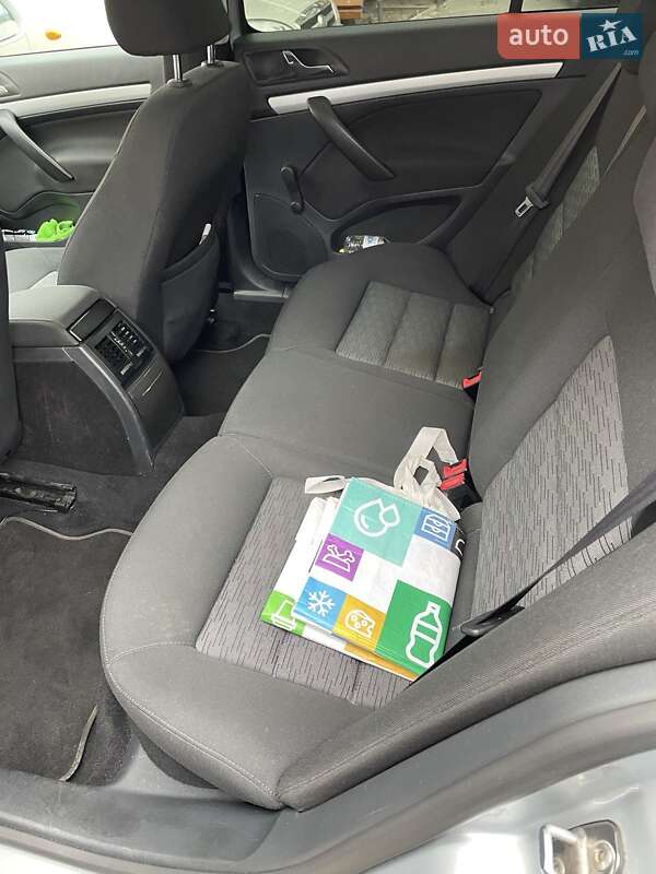 Лифтбек Skoda Octavia 2010 в Полтаве