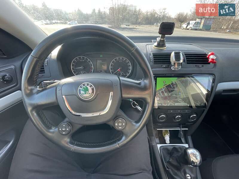 Лифтбек Skoda Octavia 2010 в Полтаве