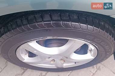 Лифтбек Skoda Octavia 2003 в 