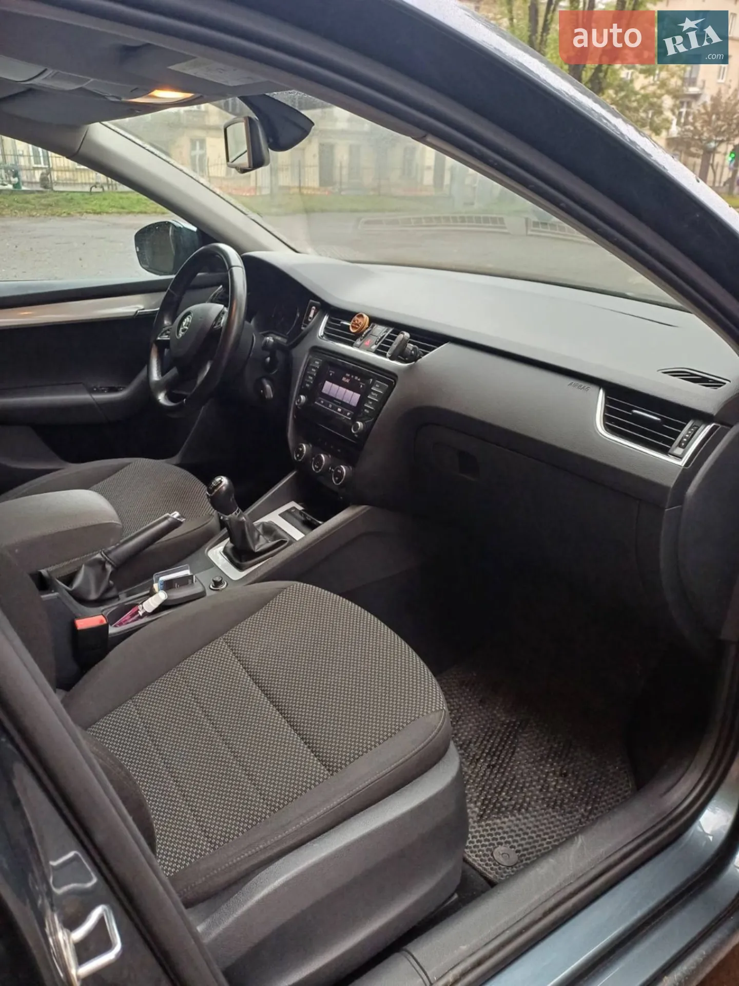 2015 Skoda Octavia - мініатюра 18
