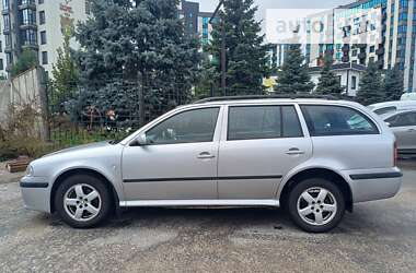 Универсал Skoda Octavia 2006 в Софиевской Борщаговке