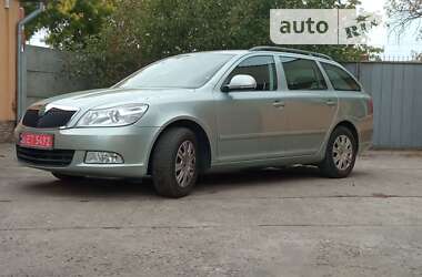 Универсал Skoda Octavia 2011 в Александрие