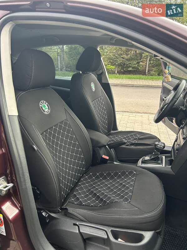 Лифтбек Skoda Octavia 2010 в Ивано-Франковске