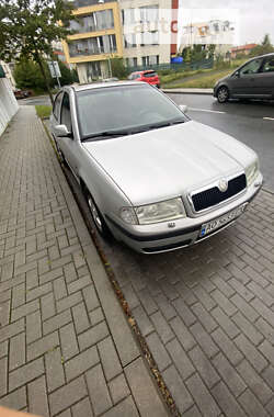 Ліфтбек Skoda Octavia 2001 в Тячеві