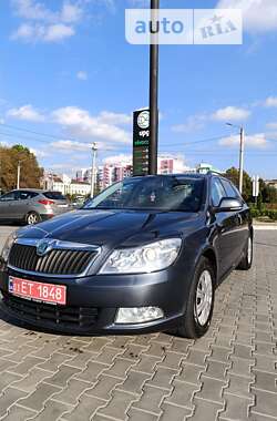 Універсал Skoda Octavia 2010 в Луцьку