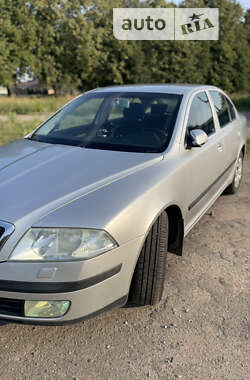 Лифтбек Skoda Octavia 2005 в Сумах