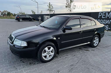 Лифтбек Skoda Octavia 2005 в Жовкве