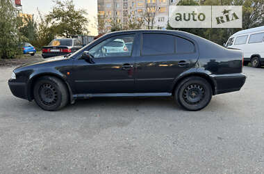 Лифтбек Skoda Octavia 2004 в Василькове