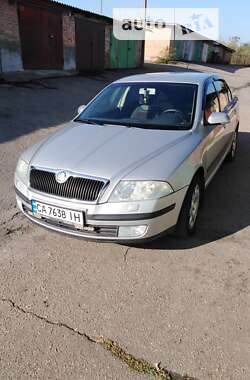 Лифтбек Skoda Octavia 2004 в Мироновке