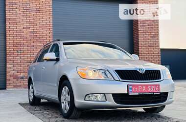 Универсал Skoda Octavia 2012 в Иршаве